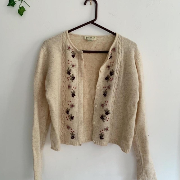 Forever 21 Sweaters - Cream Floral Embroidered Sweater